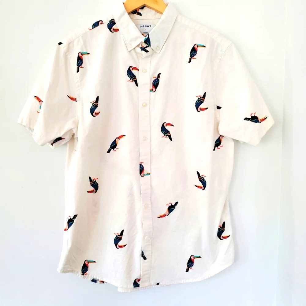 OLD NAVY Men L Ivory Colorful Toucan SS Button Up Shirt "Built In Flex" Tropical - Picture 14 of 14